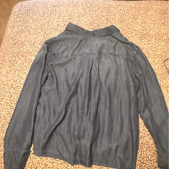 Cloth and Stone denim look distressed button shirt - Picture 6 of 7